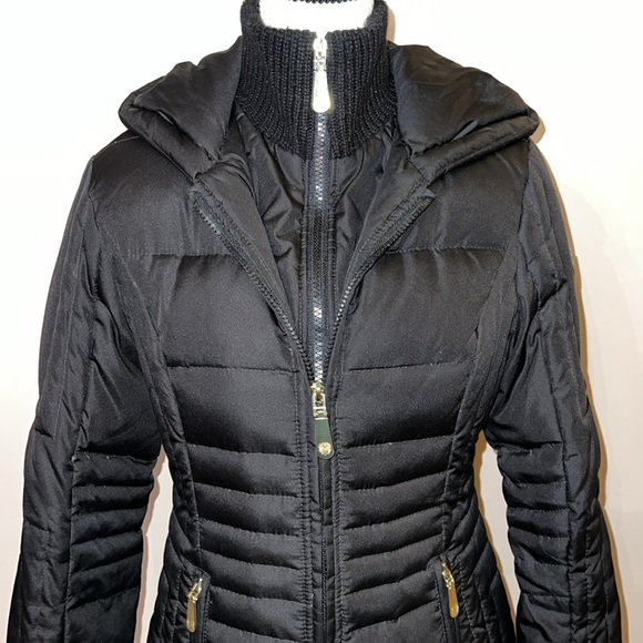 Vince Camuto Down Winter coat. - Picture 3 of 12